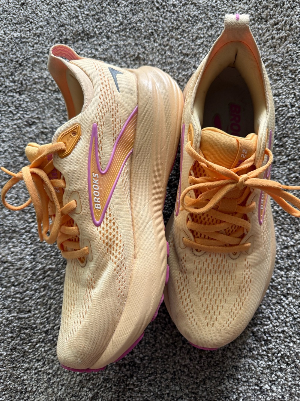 Brooks Glycerin GTS 22